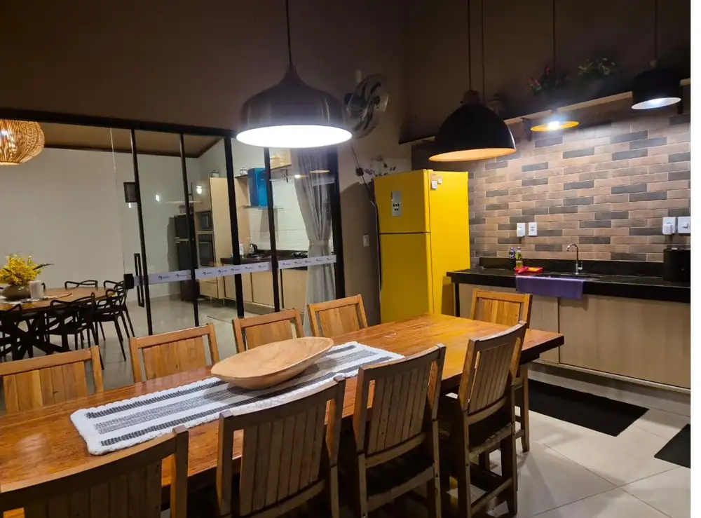 Cozinha completa com fogão cinco bocas